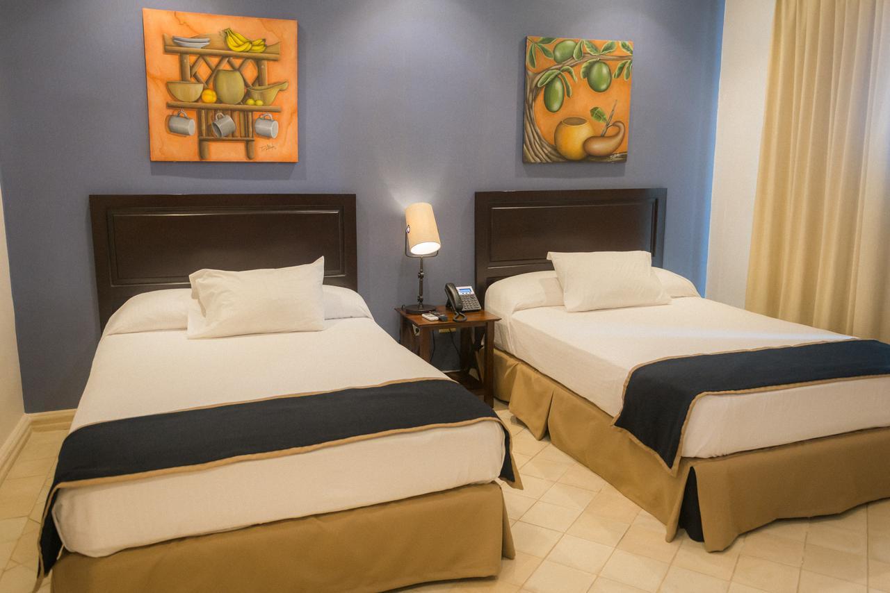 Hotel Presidente לאס טבלאס מראה חיצוני תמונה