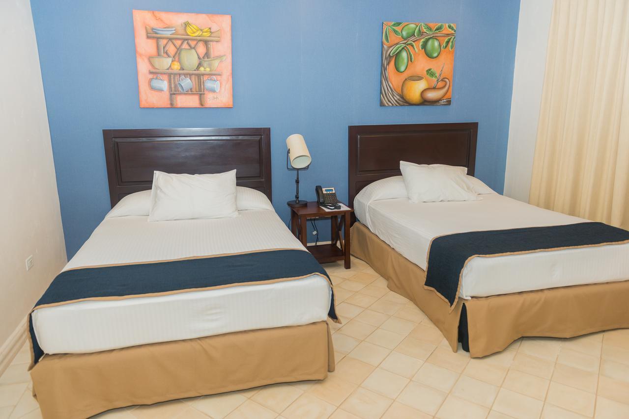 Hotel Presidente לאס טבלאס מראה חיצוני תמונה